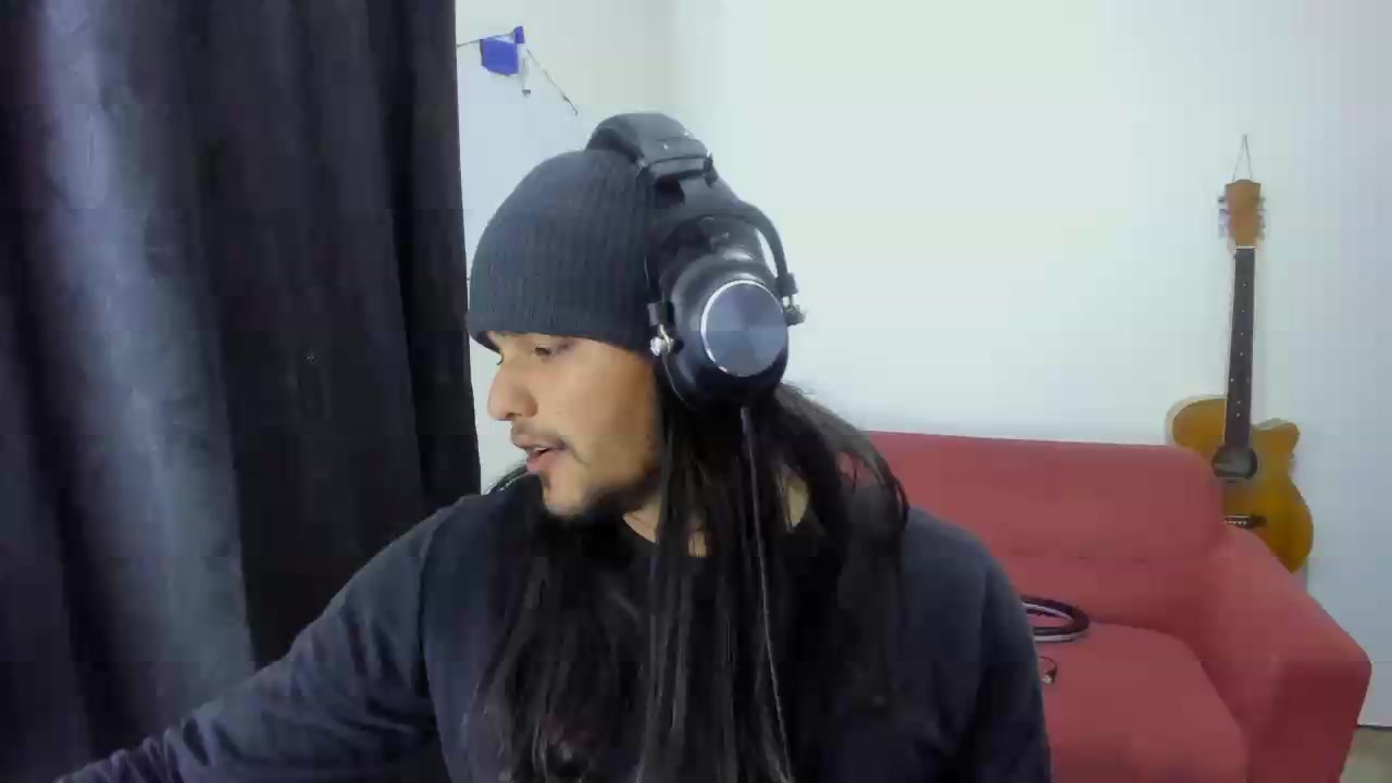 loganviking Live Cam Screenshot – 2025-08-04 04:28:24