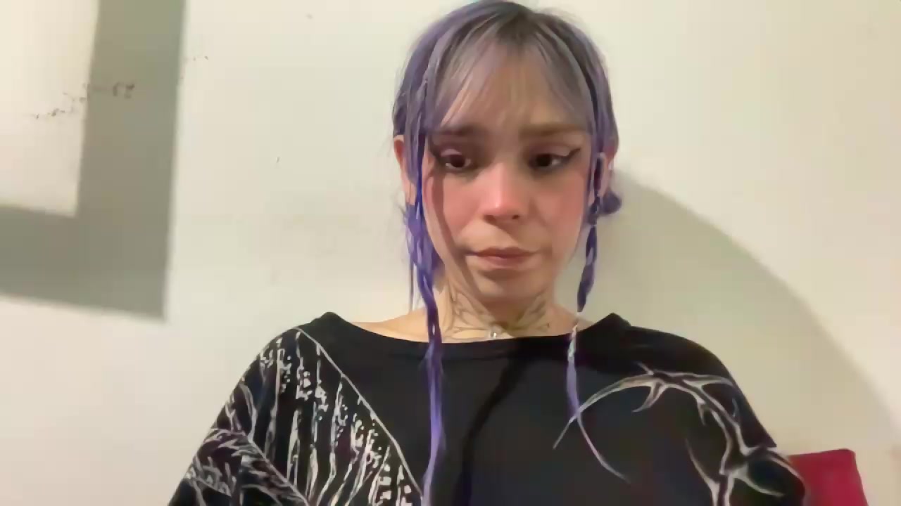 loleta_petite Live Cam Screenshot – 2025-08-03 21:30:29