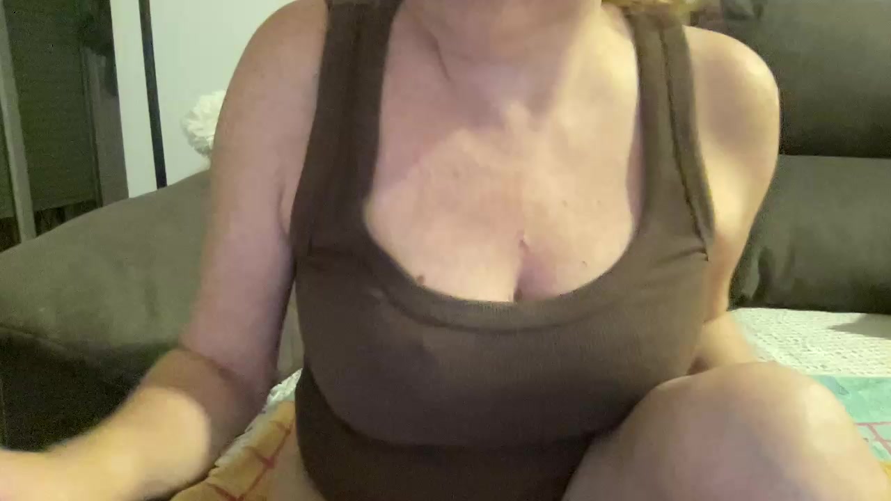 loreta69 Live Cam Screenshot – 2025-08-15 21:54:16