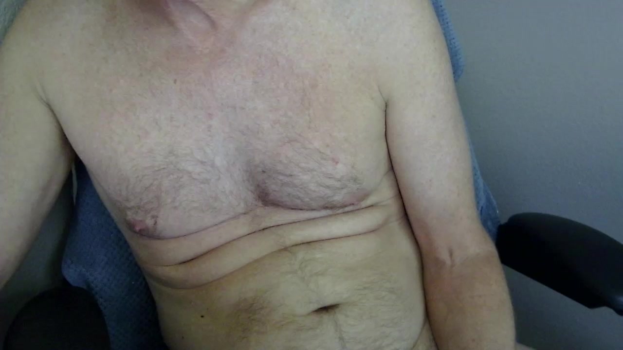 lovehairyguy Live Cam Screenshot – 2025-08-23 17:58:13