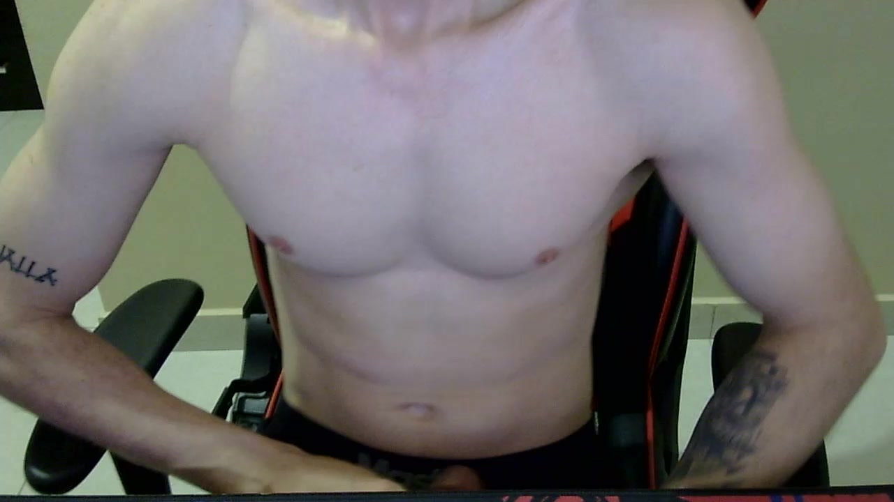 lucasilva99 Live Cam Screenshot – 2025-08-23 11:52:39