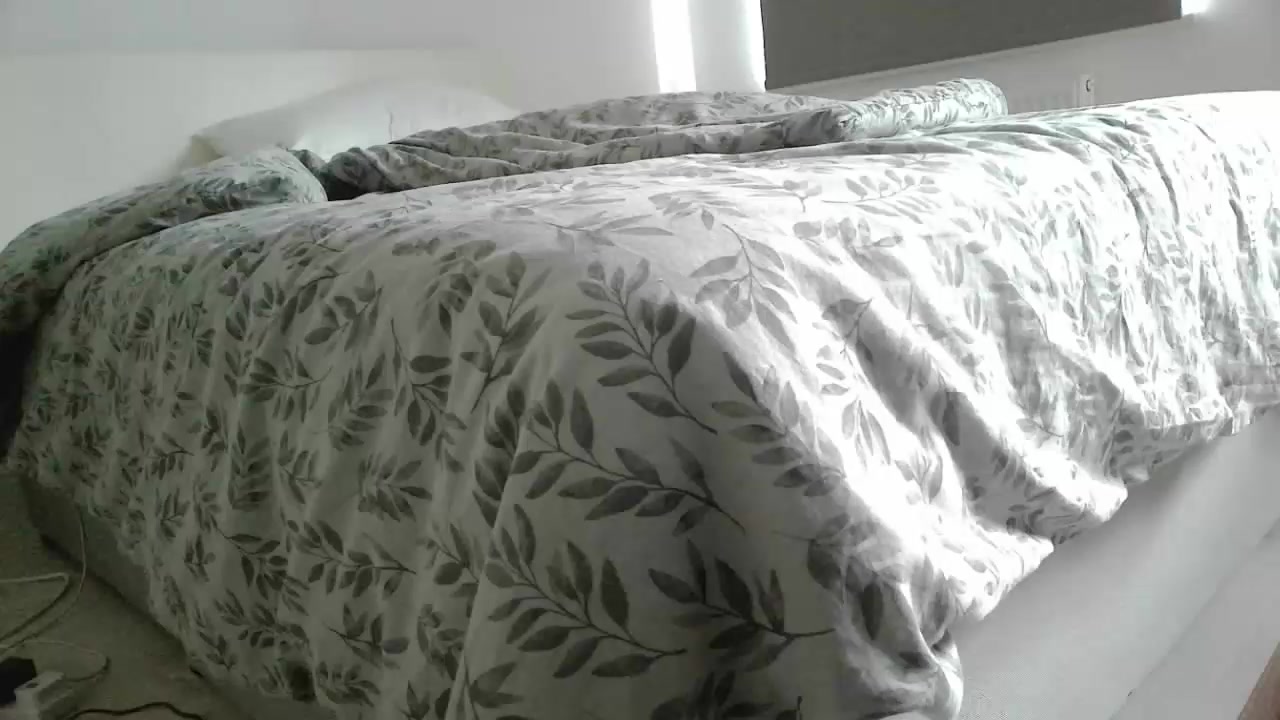 lucasussex Live Cam Screenshot – 2025-09-04 14:04:31