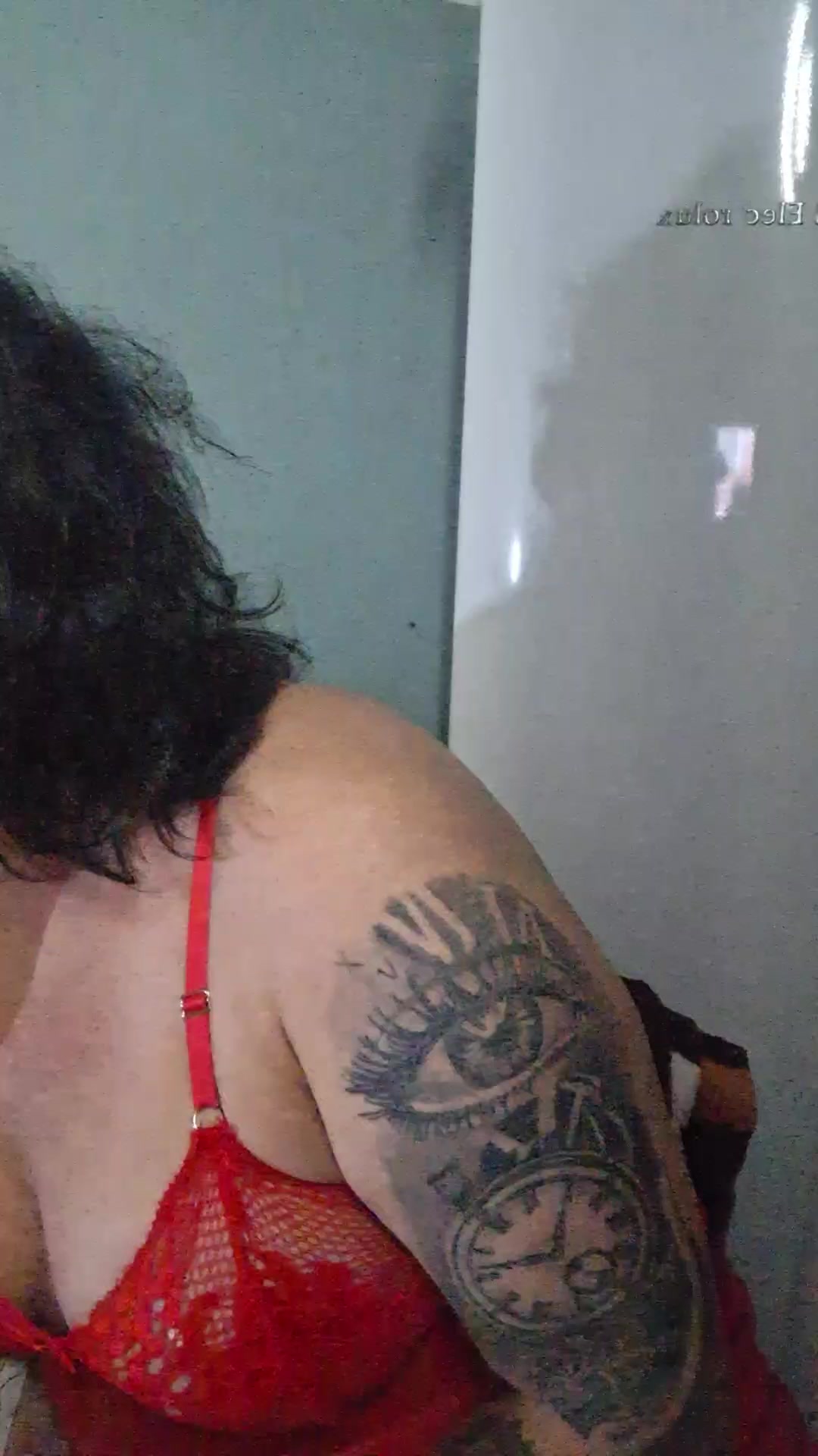 lucimaralu82 Live Cam Screenshot – 2025-09-12 23:10:43
