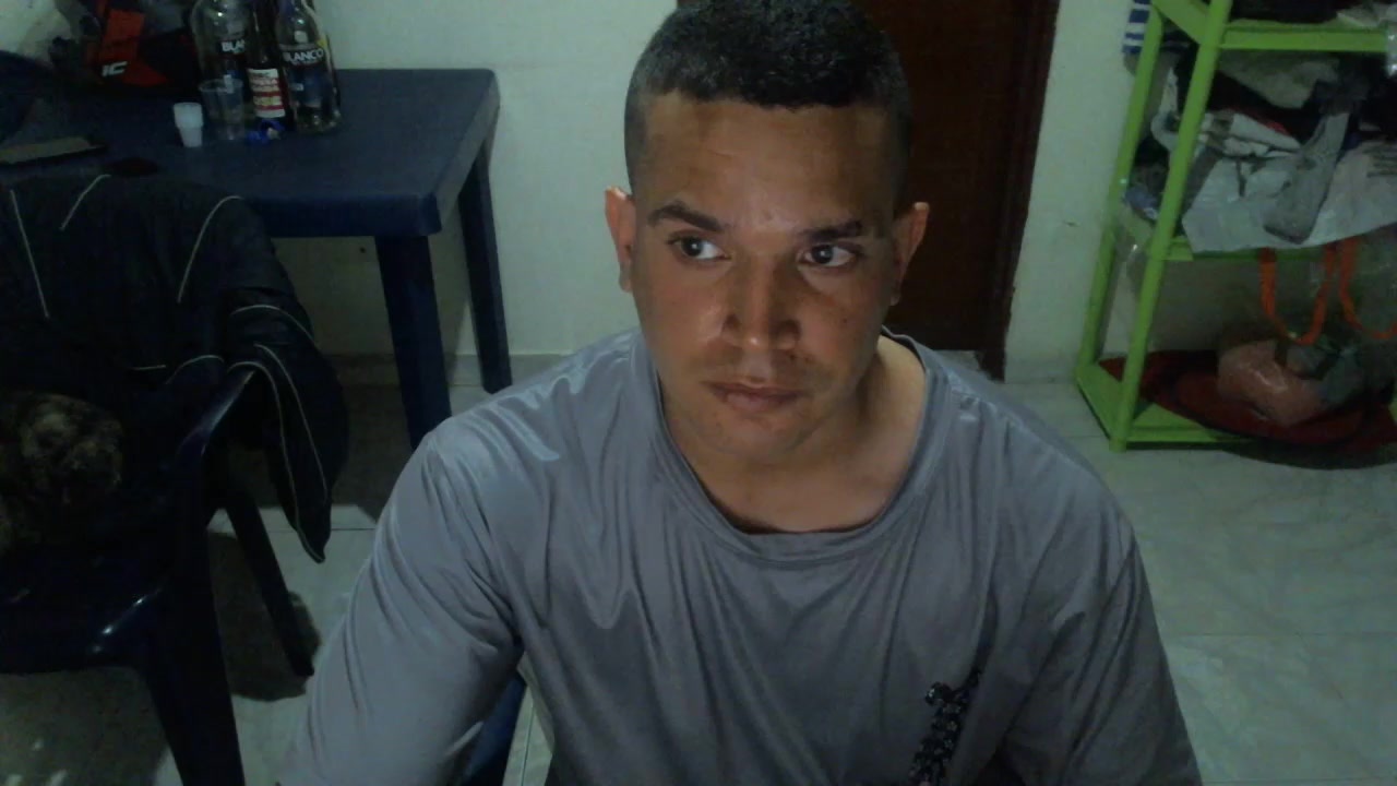 luislyon Live Cam Screenshot – 2025-08-25 07:18:17