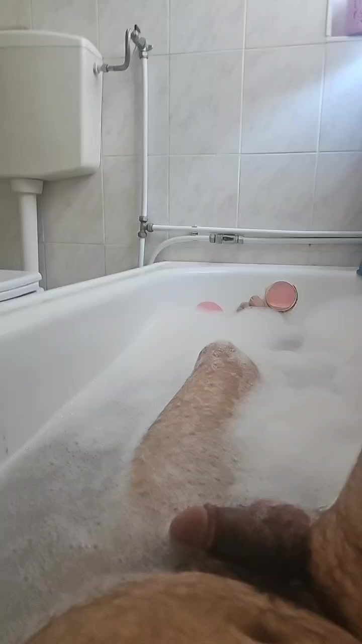 luposolitario44 Live Cam Screenshot – 2025-08-04 09:18:38