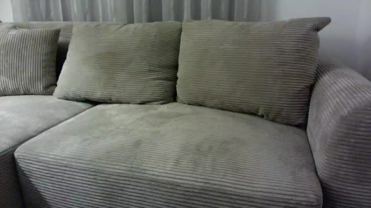 luxuresexy Live Cam Screenshot – 2025-08-17 02:23:06
