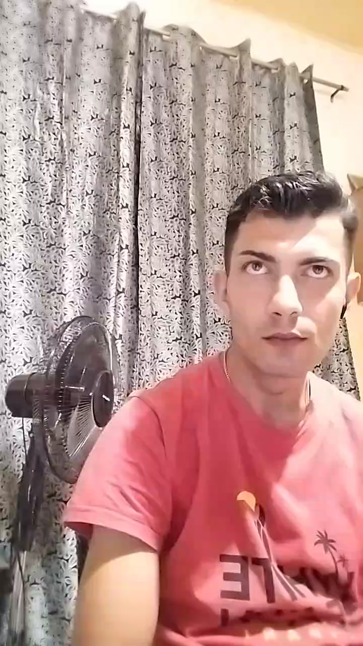 ly19923 Live Cam Screenshot – 2025-08-04 18:01:04