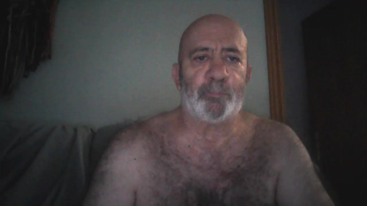 maduroajoven Live Cam Screenshot – 2025-08-06 18:50:20