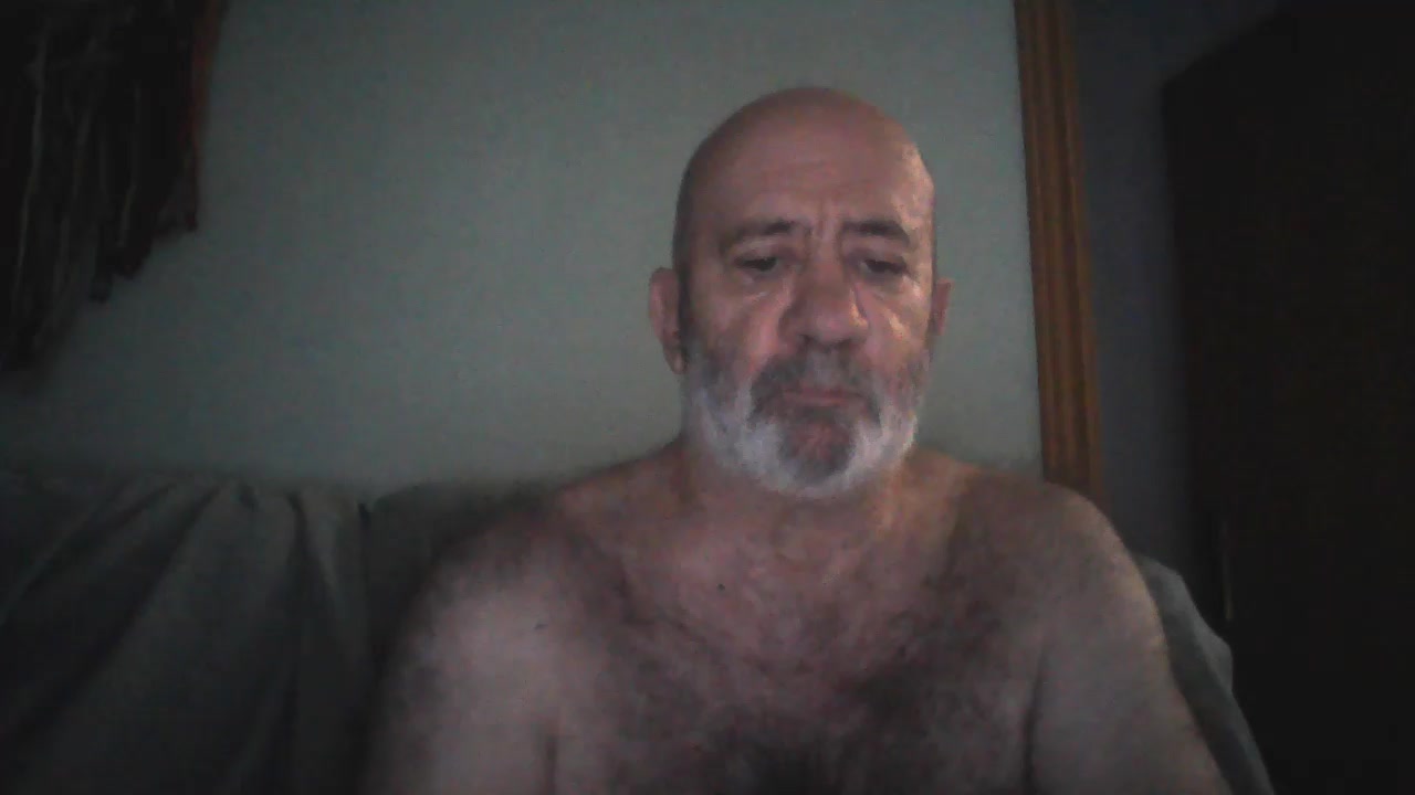 maduroajoven Live Cam Screenshot – 2025-08-06 19:22:25