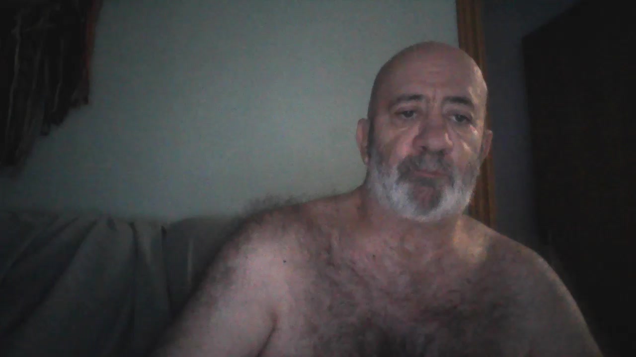 maduroajoven Live Cam Screenshot – 2025-08-06 19:38:35