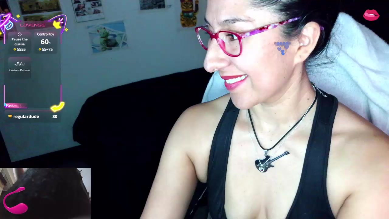 malishka20 Live Cam Screenshot – 2025-08-03 22:38:59
