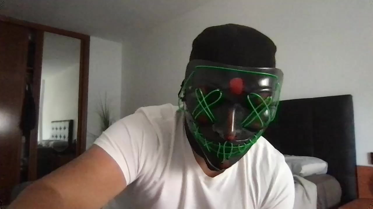 manu1840 Live Cam Screenshot – 2025-08-30 14:12:14