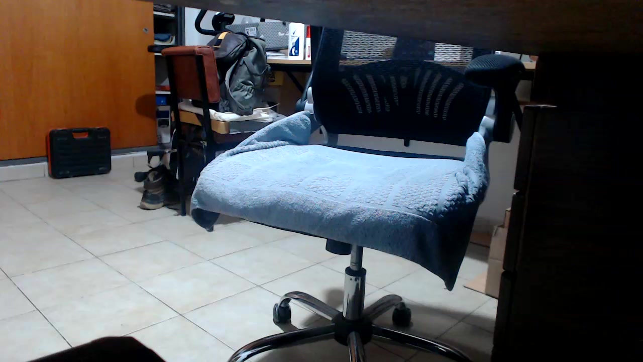marcosnueque Live Cam Screenshot – 2025-08-17 00:17:35