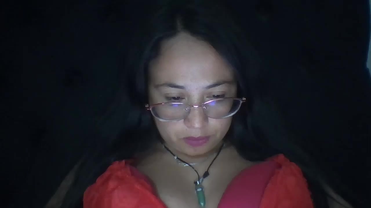 marlycai Live Cam Screenshot – 2025-08-27 03:34:55