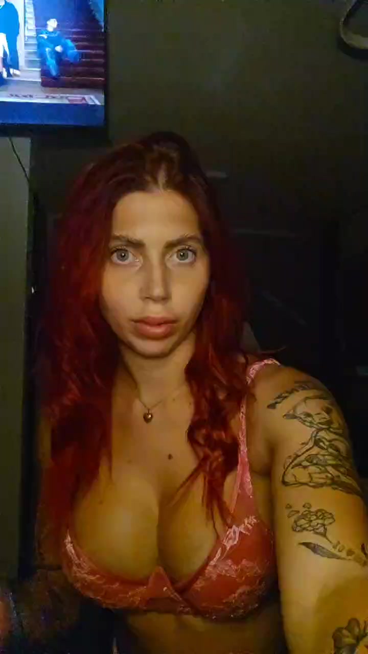 martina264 Live Cam Screenshot – 2025-08-06 22:31:16