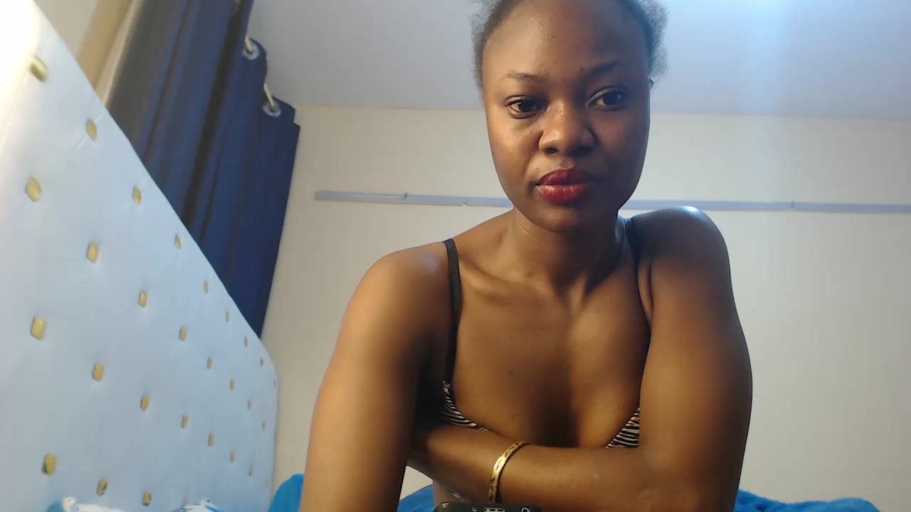 melon004 Live Cam Screenshot – 2025-08-26 17:09:17