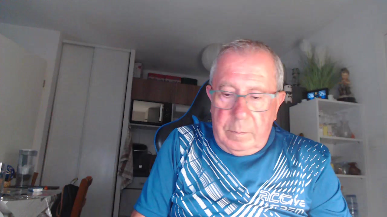 micheltlse Live Cam Screenshot – 2025-08-05 12:21:44