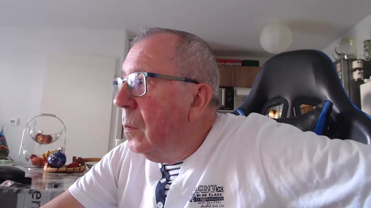 micheltlse Live Cam Screenshot – 2025-08-23 09:13:20
