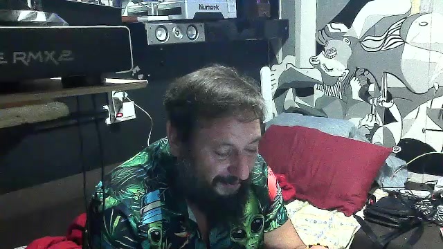 miguelondj Live Cam Screenshot – 2025-08-17 04:55:14