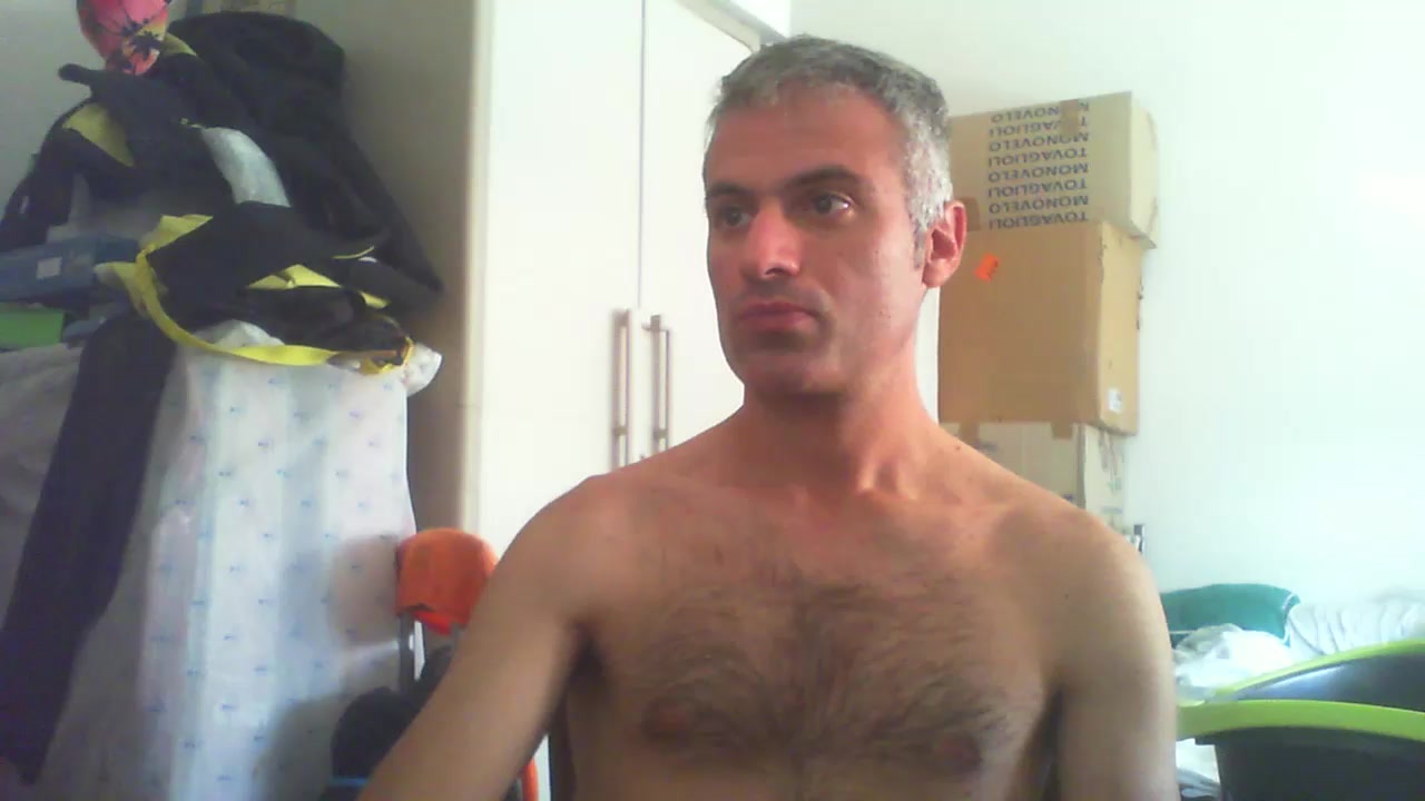 mikelino06 Live Cam Screenshot – 2025-08-04 14:28:53