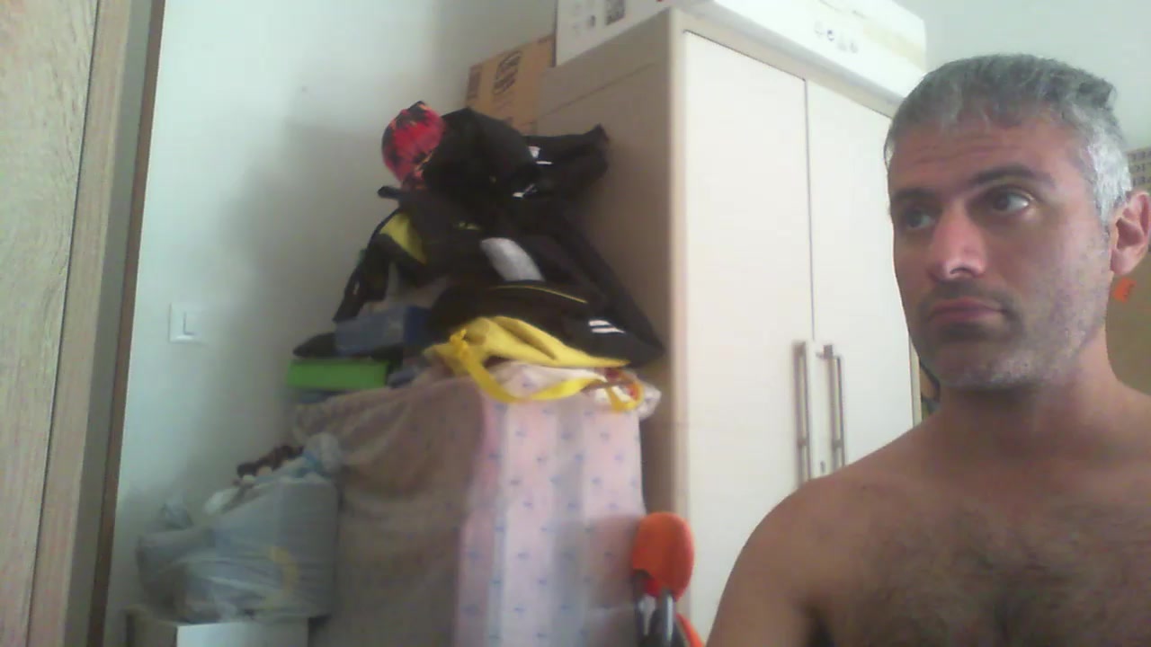 mikelino06 Live Cam Screenshot – 2025-08-30 15:00:37