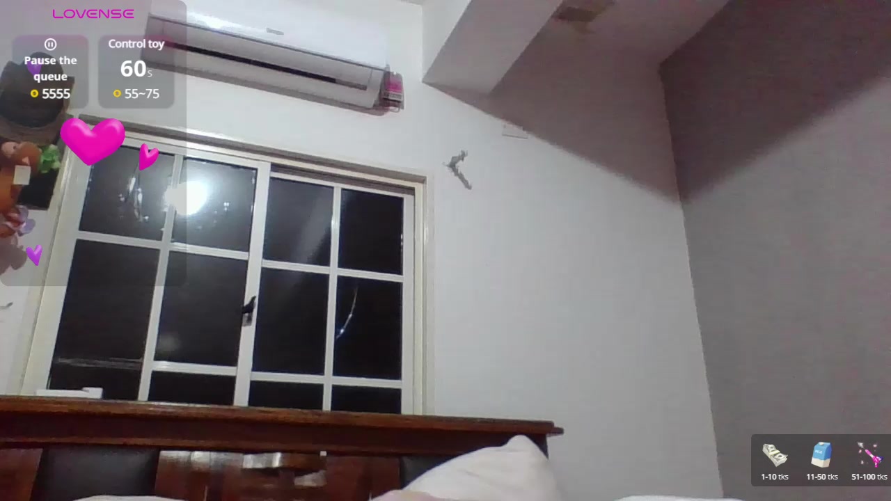 milkshake88 Live Cam Screenshot – 2025-08-07 00:41:44
