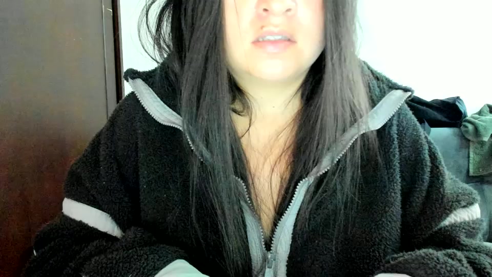 milla_moon24 Live Cam Screenshot – 2025-08-05 02:20:46