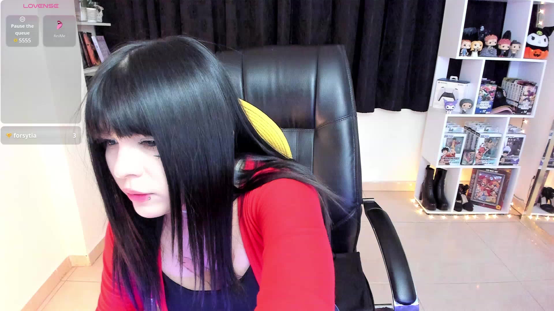 misshoneyxxx Live Cam Screenshot – 2025-08-06 05:03:08