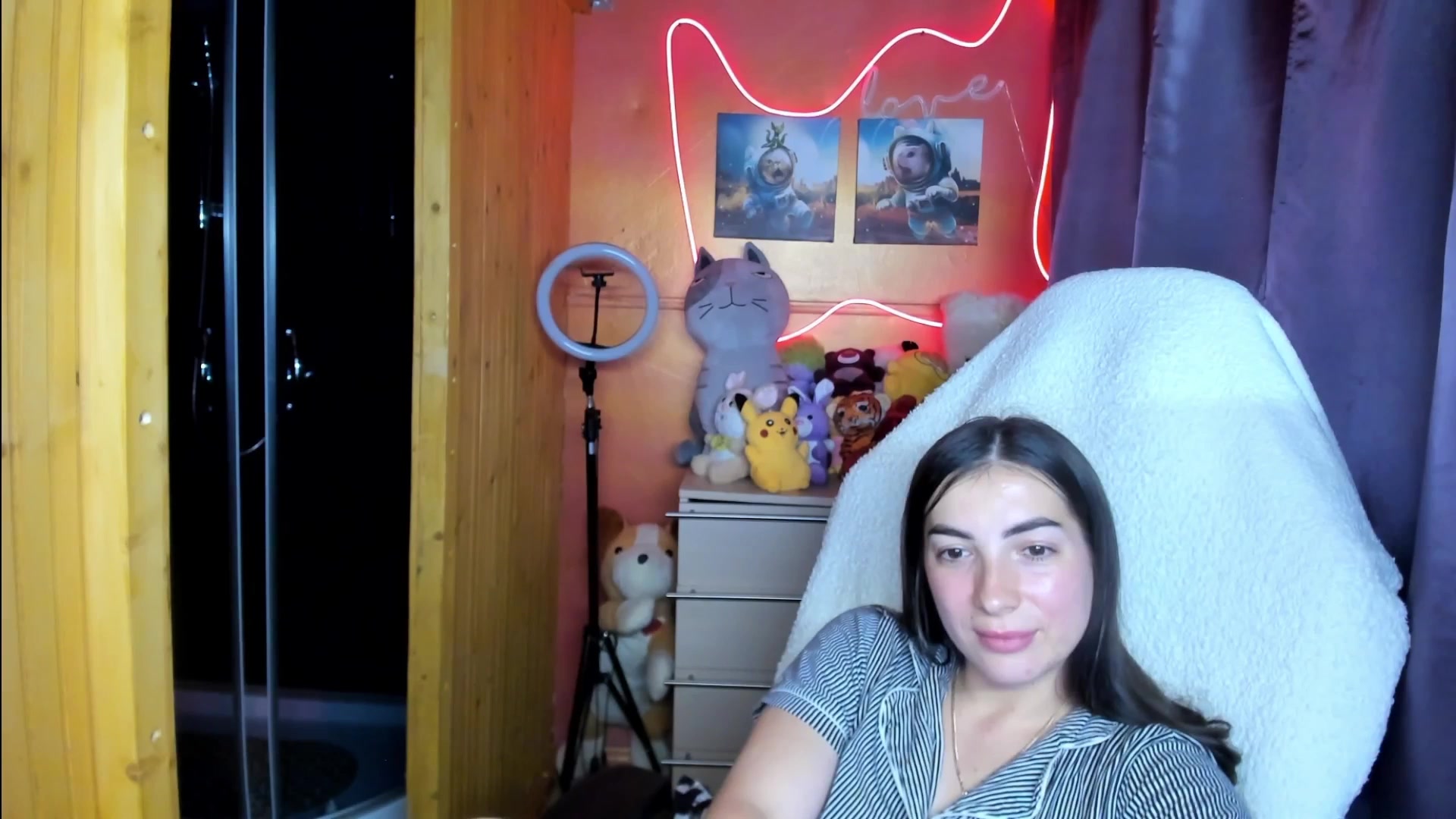 misstasy Live Cam Screenshot – 2025-08-19 11:29:50