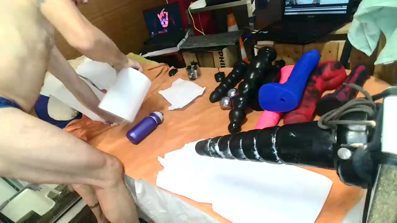 motardslp69fist Live Cam Screenshot – 2025-08-08 17:44:47