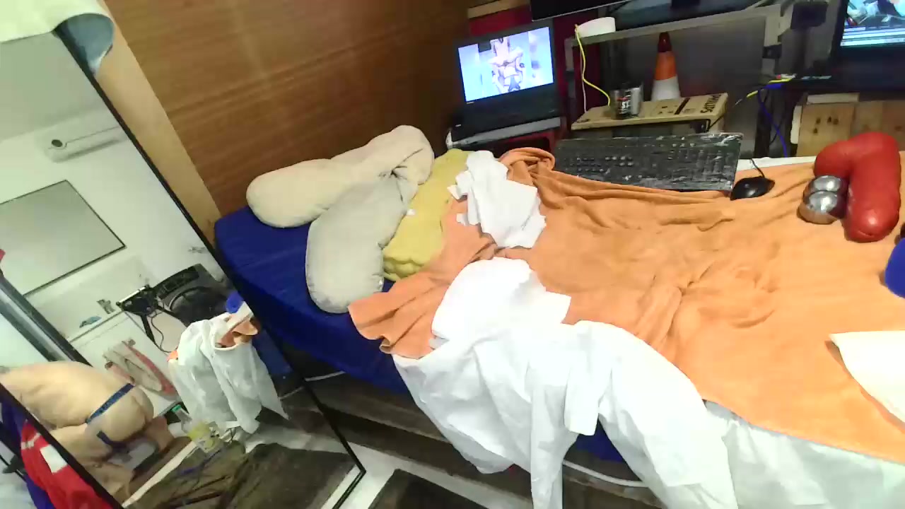 motardslp69fist Live Cam Screenshot – 2025-08-08 18:41:55
