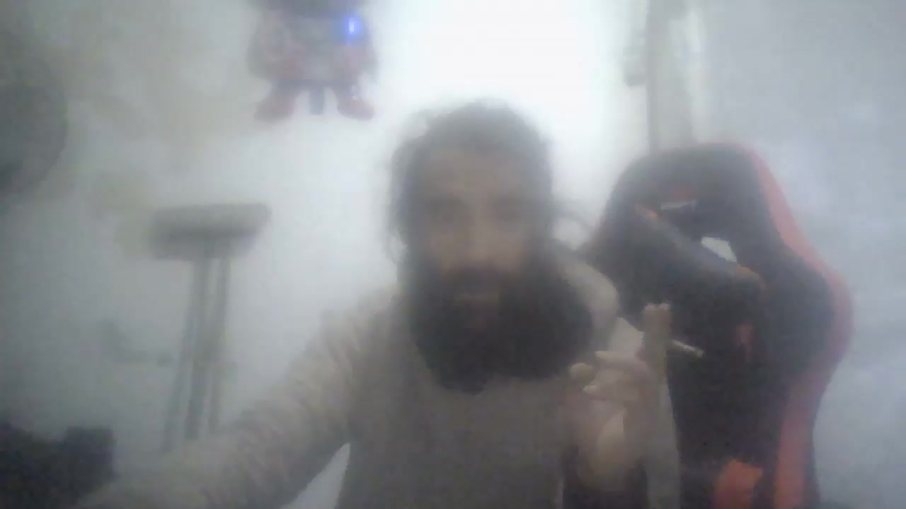 musikeiro2023 Live Cam Screenshot – 2025-08-18 03:42:16