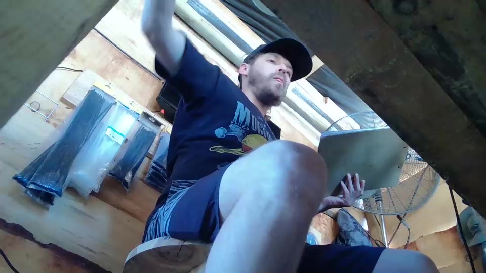 mxdnxss Live Cam Screenshot – 2025-10-12 21:00:21