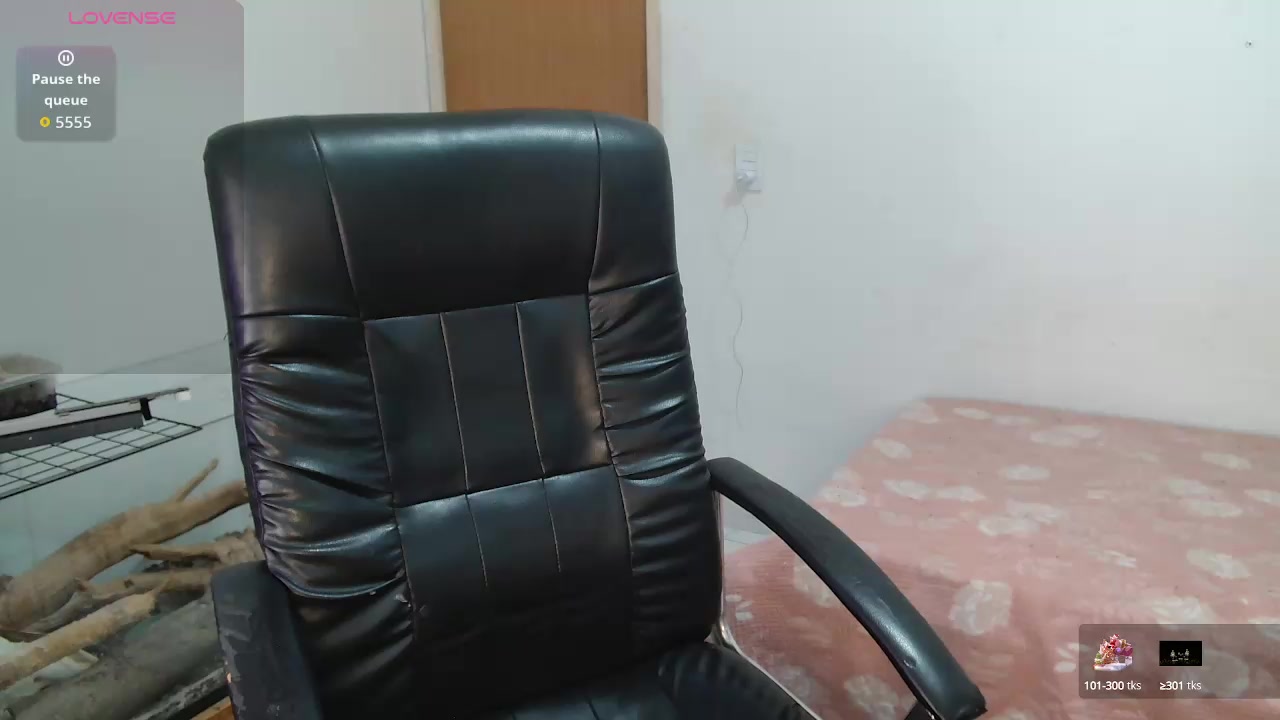 myamillor Live Cam Screenshot – 2025-09-12 23:01:15