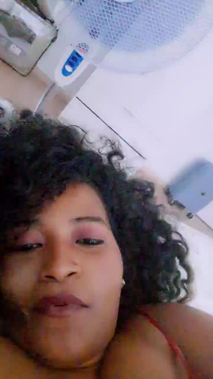 nanda6_sexy Live Cam Screenshot – 2025-08-22 01:29:57