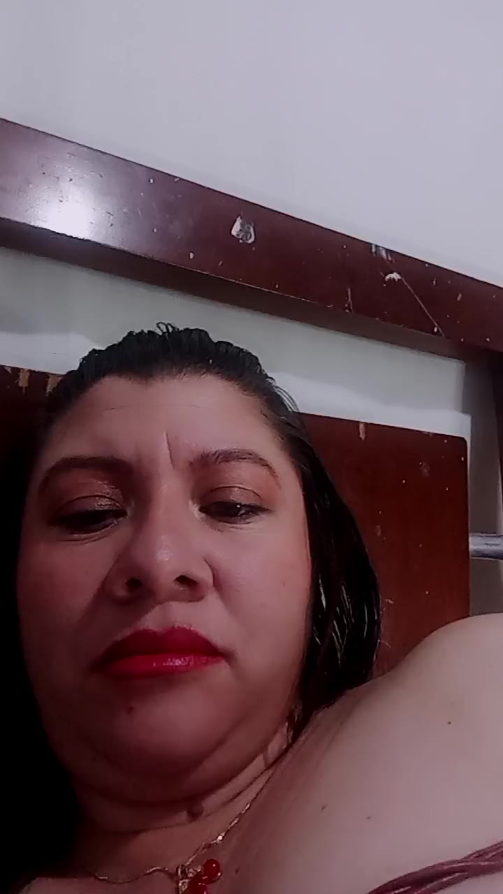 nathalysweet1 Live Cam Screenshot – 2025-08-04 01:53:30