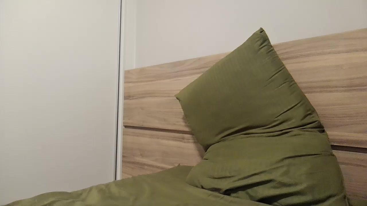 natural_dan Live Cam Screenshot – 2025-08-07 12:00:18