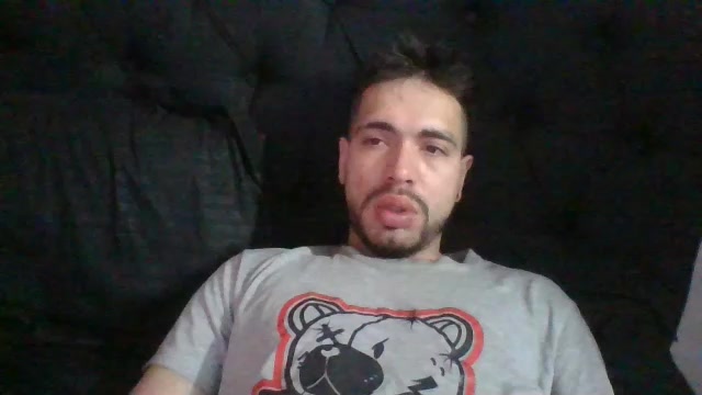 nelcruzxxx Live Cam Screenshot – 2025-08-21 17:50:28