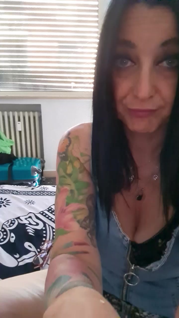 nenasexy7 Live Cam Screenshot – 2025-08-06 12:02:55