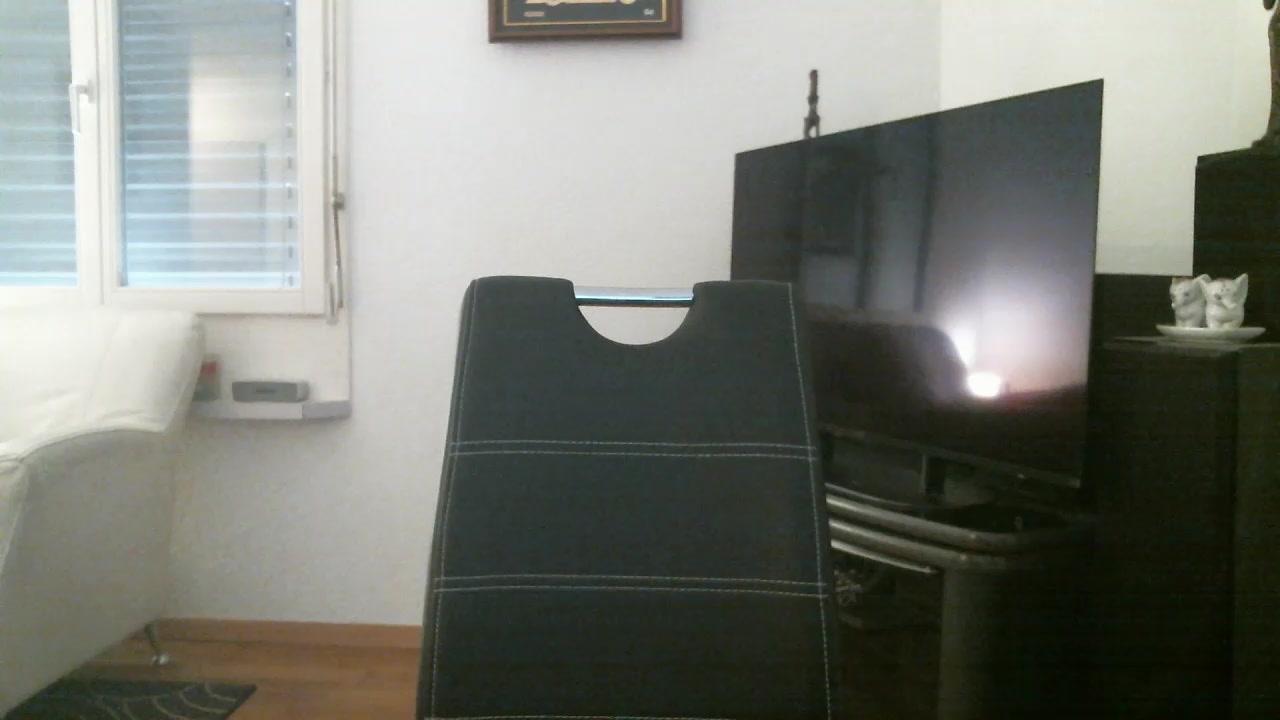 nikista Live Cam Screenshot – 2025-08-06 18:07:16
