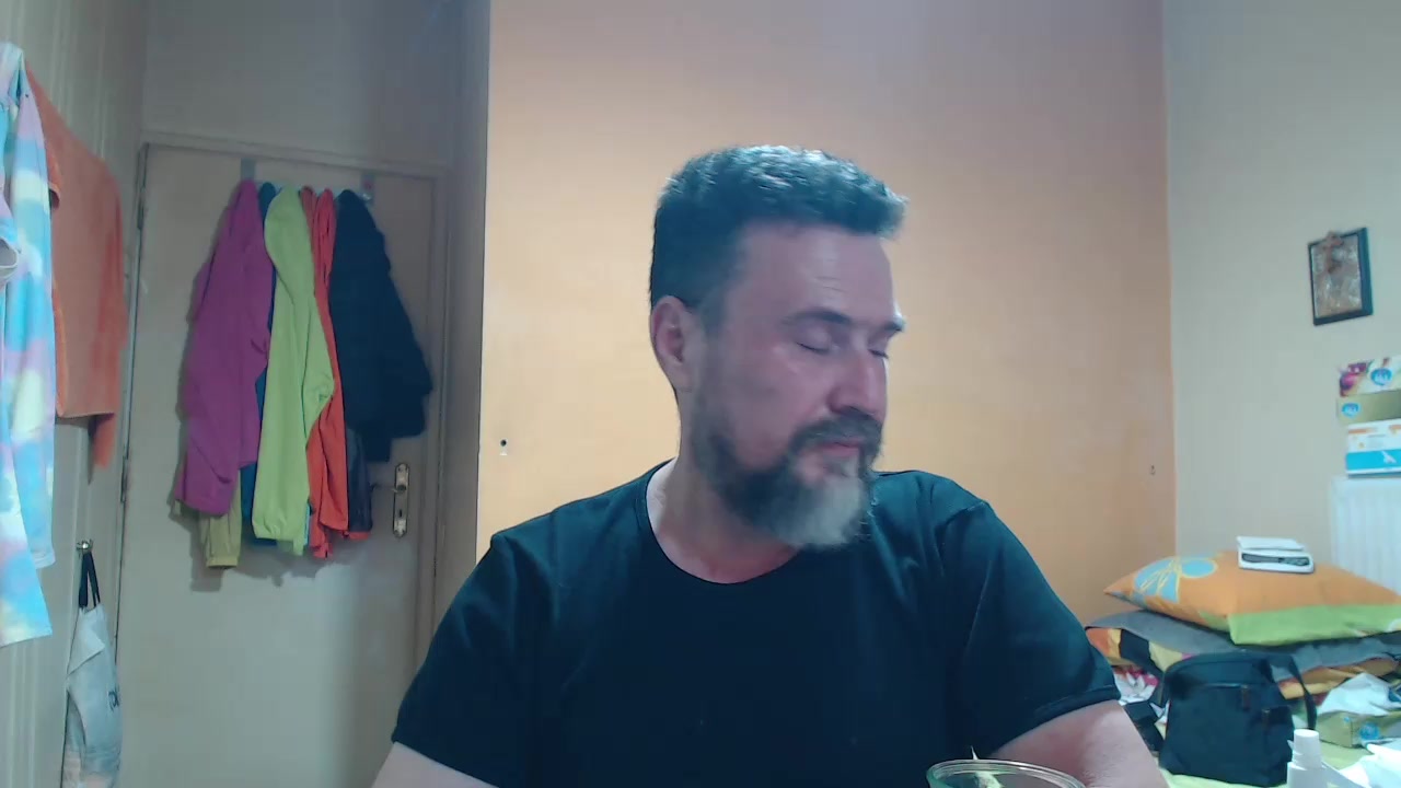 nikolero Live Cam Screenshot – 2025-08-30 18:47:30