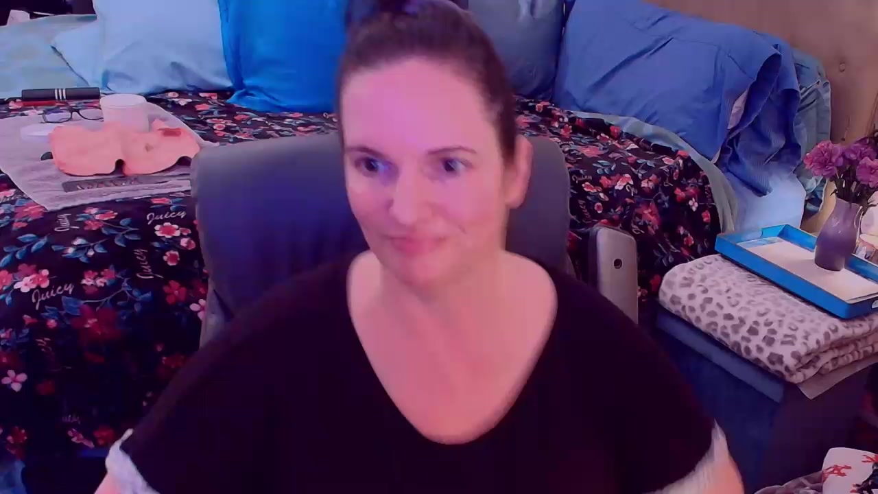 ninajaymes Live Cam Screenshot – 2025-08-22 00:27:30