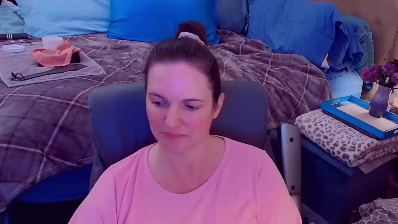 ninajaymes Live Cam Screenshot – 2025-08-26 01:40:23
