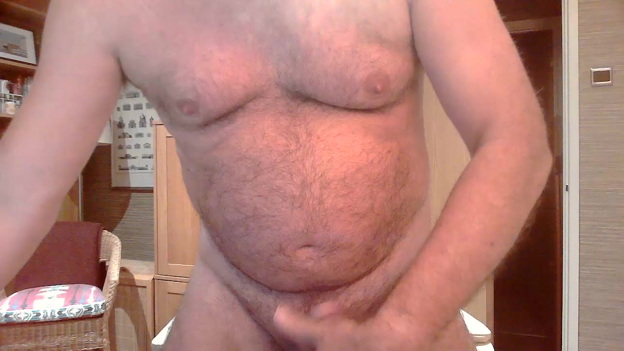 nipplesurrey Live Cam Screenshot – 2025-08-15 20:26:29