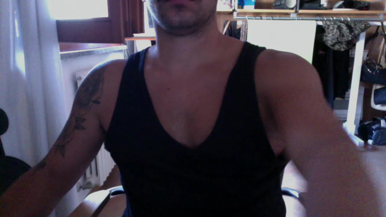 nitrorx Live Cam Screenshot – 2025-08-19 12:32:14
