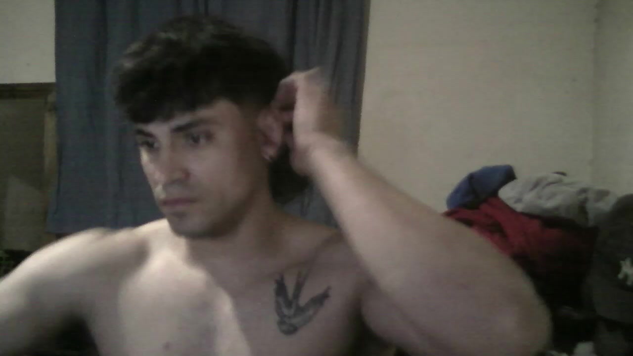 notuserhot Live Cam Screenshot – 2025-08-30 22:23:33
