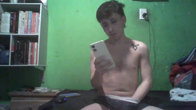 onlyagus21 Live Cam Screenshot – 2025-08-16 01:48:22