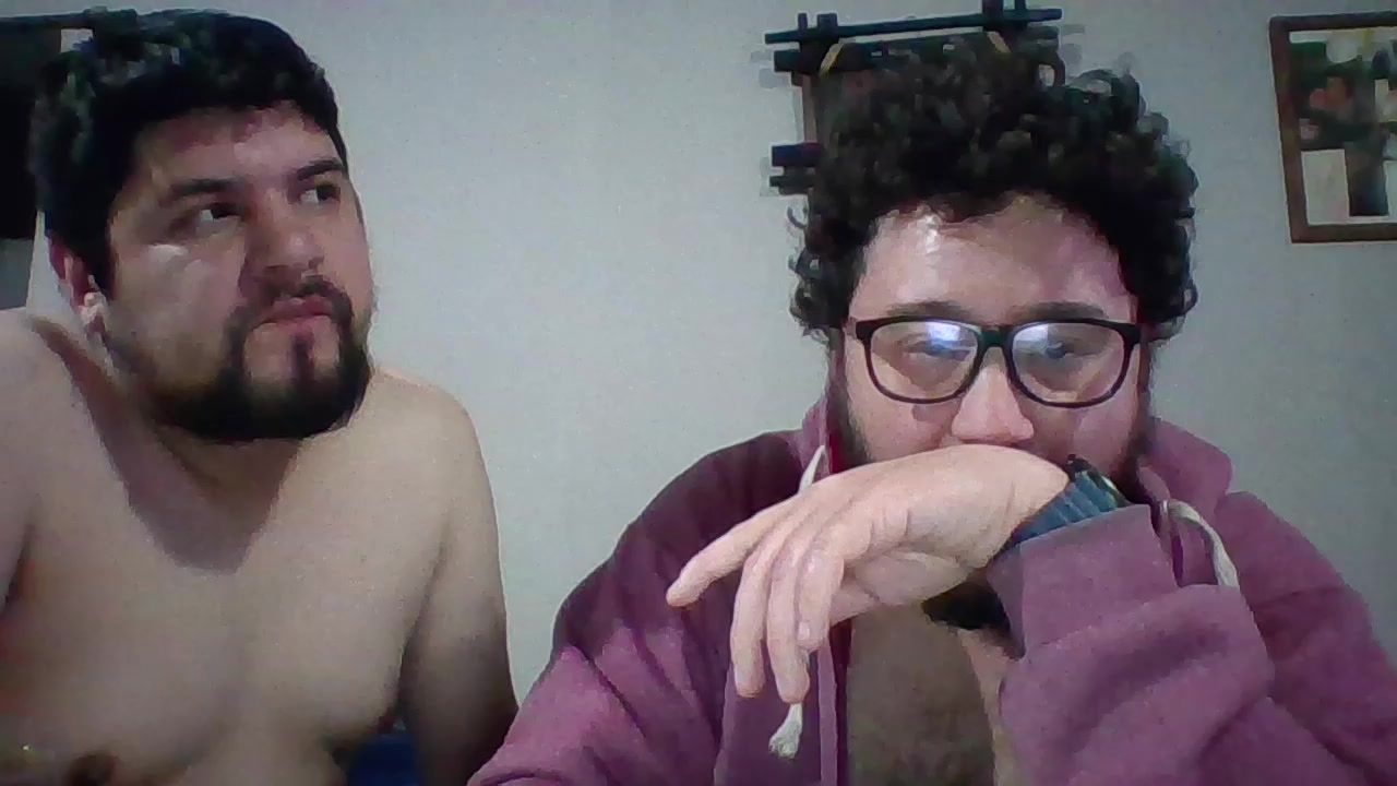 ositospordos Live Cam Screenshot – 2025-08-04 05:08:56
