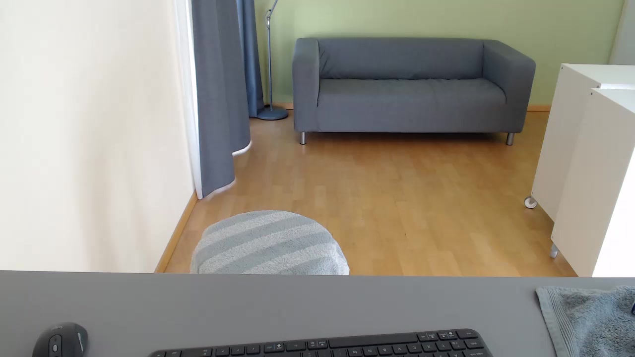 pablob87 Live Cam Screenshot – 2025-08-31 08:40:32
