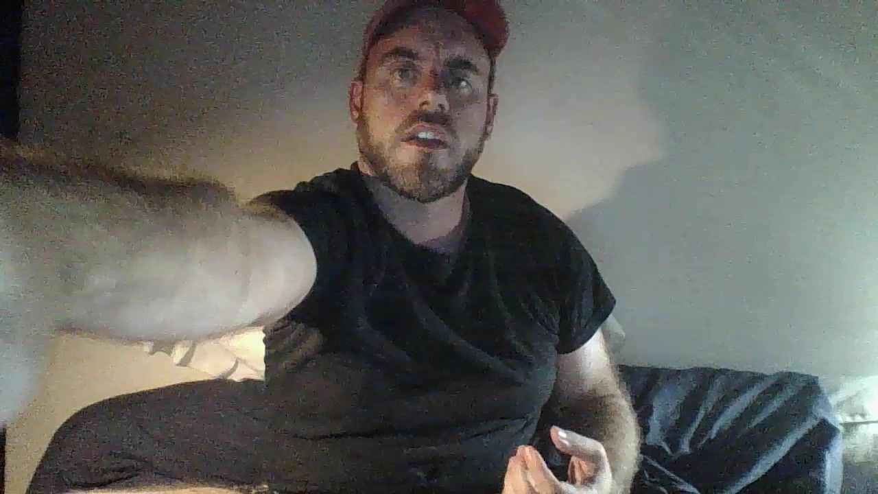 pespoit Live Cam Screenshot – 2025-09-01 01:41:10
